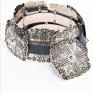 BROWN statement belt